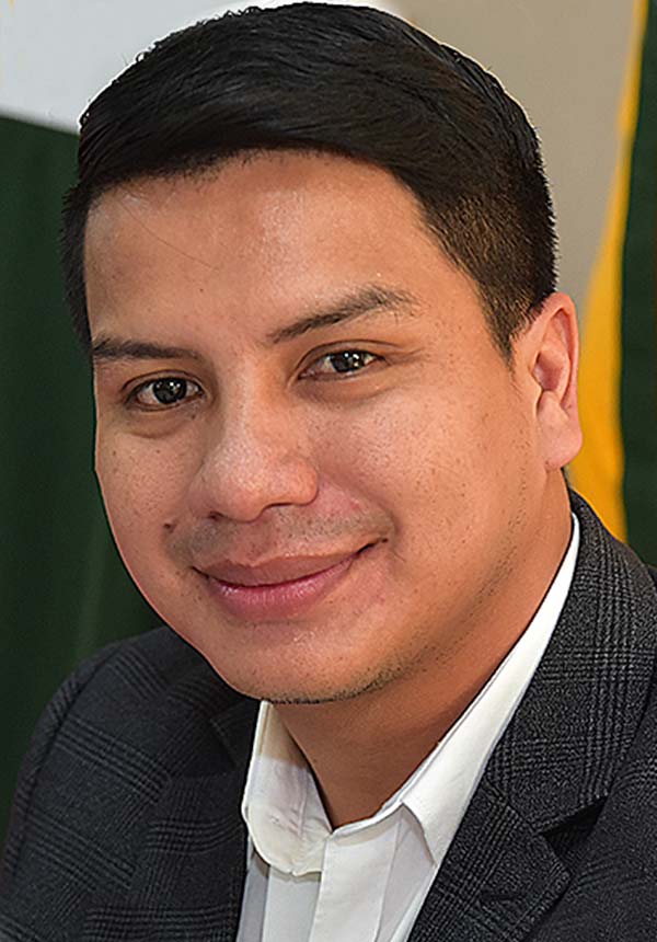 Ab. Oscar Veliz